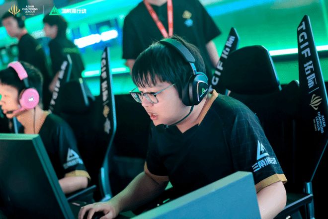 引发公众热 引发公众热